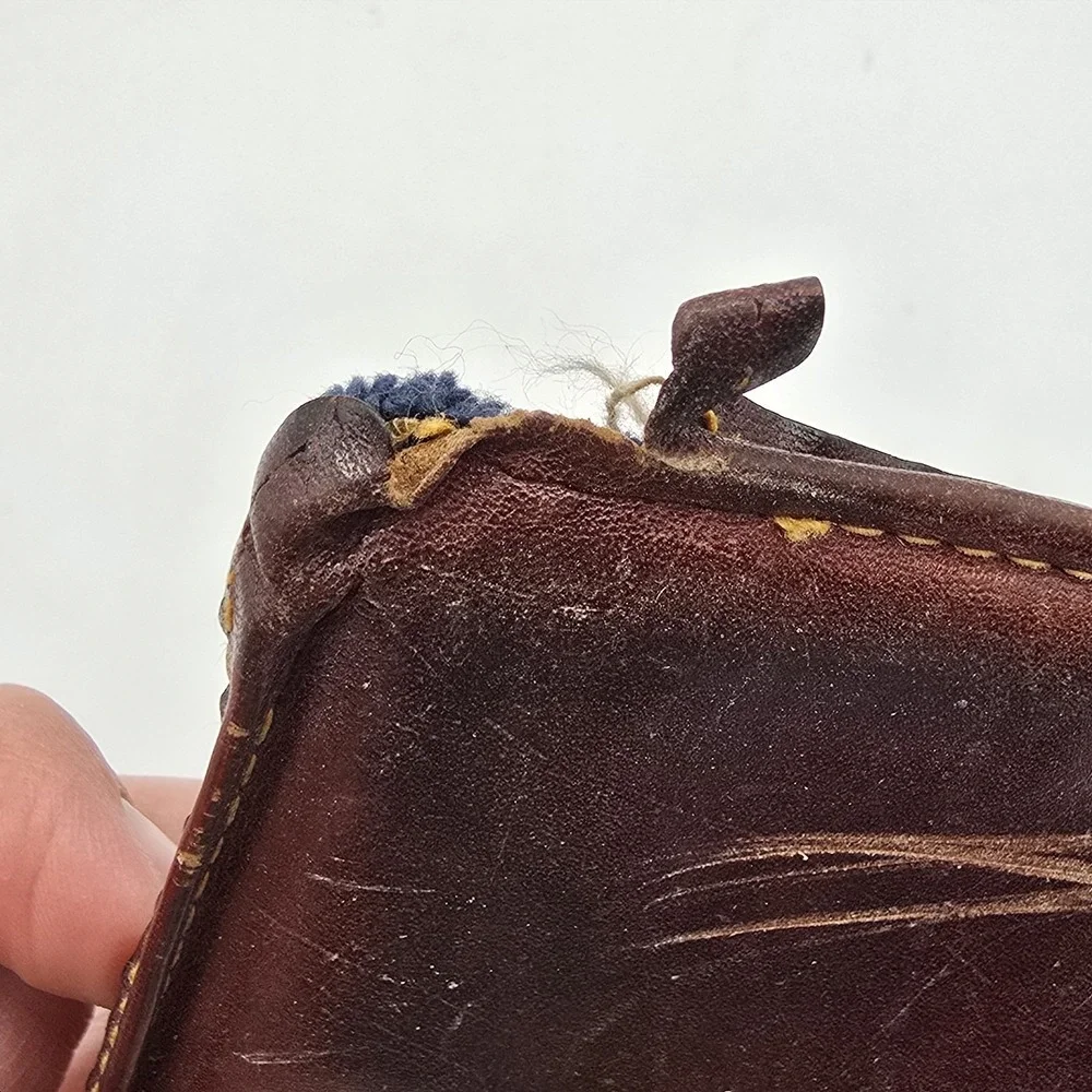 Vintage Levi Strauss & Co Bifold Leather Wallet ID Holder Read